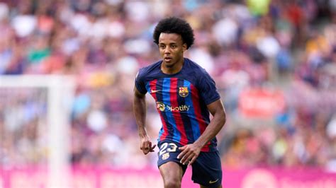 Barcelona Defender Kounde Returns To Training Ahead Of El Clasico