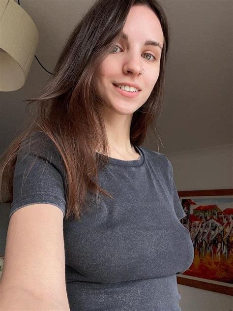 Braless Girls 30 Pics
