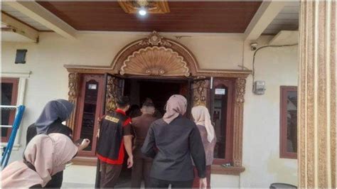 Kejari Geledah Rumah 2 Komisioner Bawaslu Ogan Ilir Tersangka Korupsi