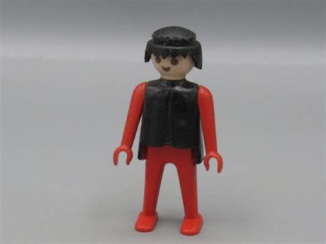 Playmobil Homme Noir Et Rouge Geobra Passion Miniatures