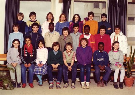 Photo de classe 5ième F de 1982 Collège Paul Cézanne Copains d avant