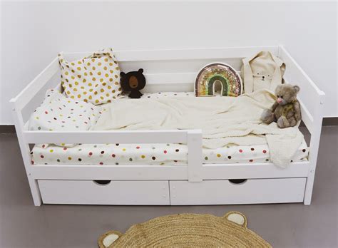 Детская кровать-тахта Сканди из массива, выгодная цена — купить в ...