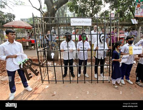 Las cadenas humanas exigen que los líderes mundiales sean encarcelados