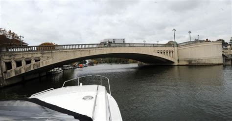thames bridge plans   funding  continue berkshire