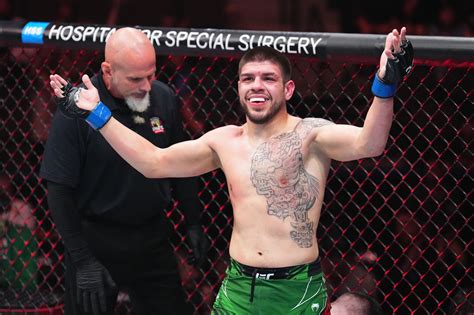 What A Wild Ass Fight Pros React To Chepe Mariscals Insane Brawl