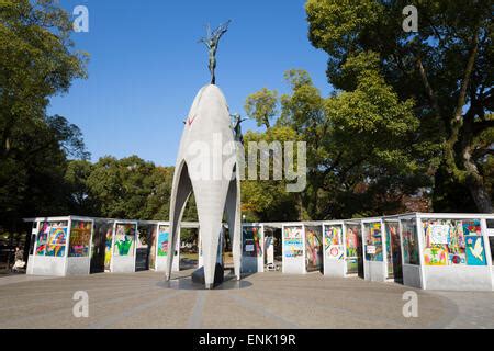 Monumento a la paz de los niños en el Parque Conmemorativo de la paz