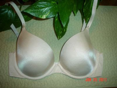 Victorias Secret Shiny Nude Demi Uplift Biofit Bra D