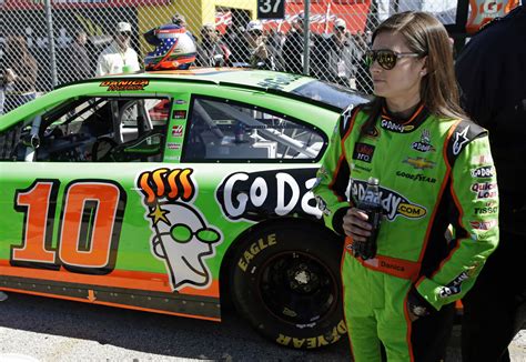 Danica Patrick Wins Pole For Daytona 500 The Columbian