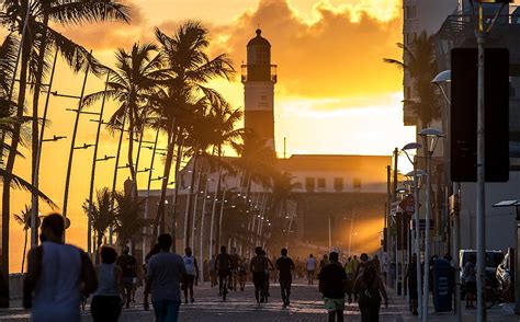 Jornal Correio IBGE estima que população atual da Bahia seja de quase