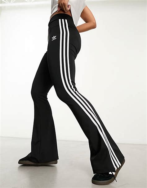 Adidas Originals Svarta Utsvängda Leggings Med Tre Ränder Asos