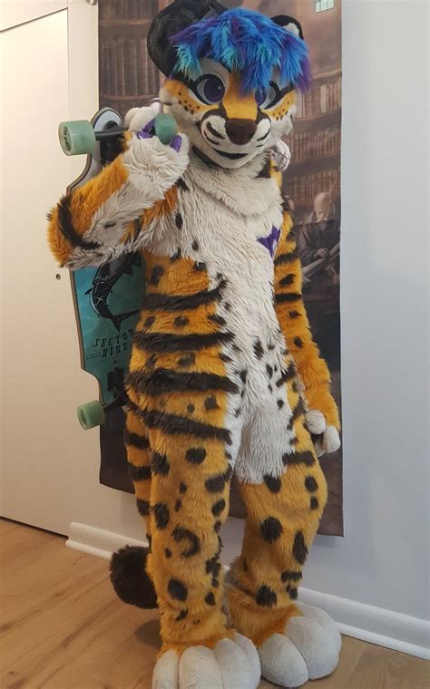 Tronxlor On Twitter How Do You Do My Fellow Furries FursuitFriday