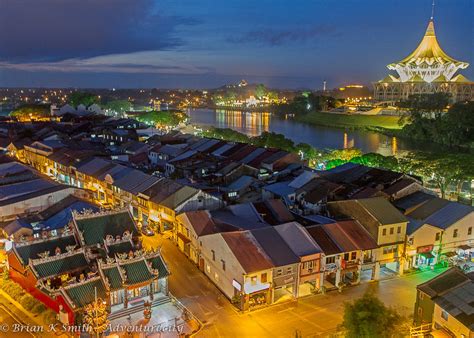 Kuching Old Bazaar At Night View Of Kuching S Old Bazaar F Flickr