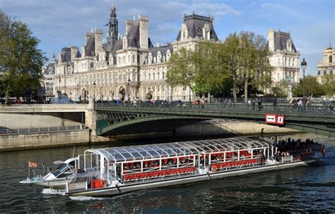 Book Seine River Cruises - Up to 20% Off | Best Price Online