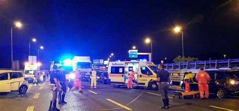 Incidente Sulla Roma Fiumicino Muore Centauro Di 40 Anni Terzo