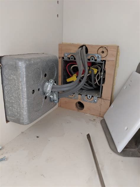 electrical - Is this light switch installation safe and legal? - Home ...