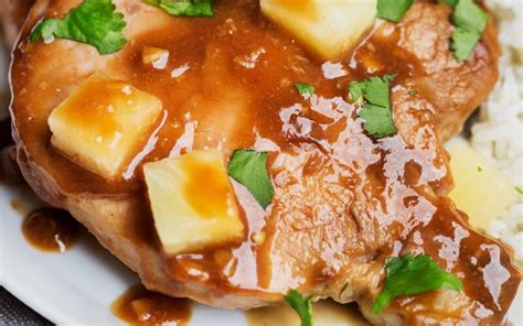 Slow Cooker Pineapple Pork Chops