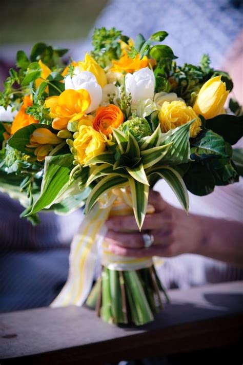 82 Adorably Fresh And Romantic Spring Wedding Bouquets Weddingomania