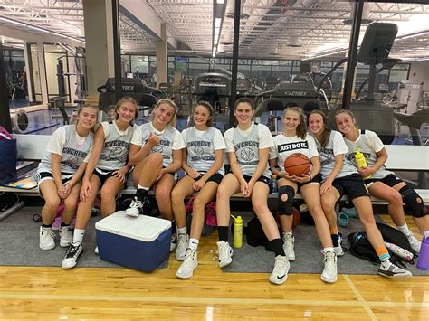 Ec Girls Basketball Team Camp Everest Collegiate High School And Academy