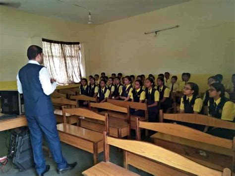 St Lawrence Eng Med Schooljalgaon About Us
