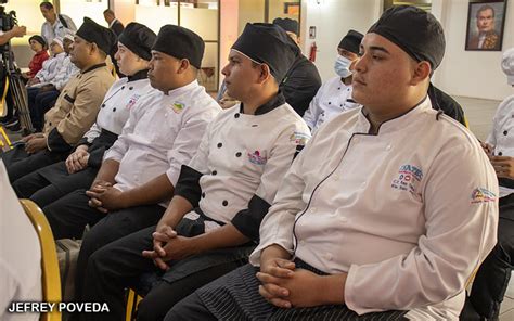 Docentes T Cnicos En Gastronom A Participan En Taller Sobre Comida Peruana