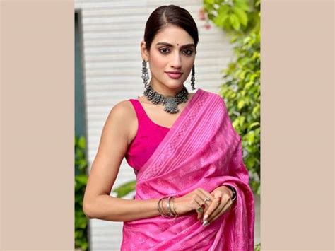 Decoding Bengali Actress Nusrat Jahan Saree Look