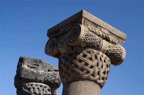 Colonne Al Tempio Di Zvartnots (angeli Celesti), Armenia Immagine Stock - Immagine di limite ...