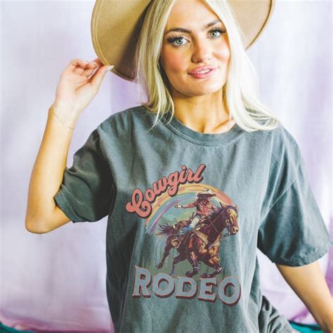 Vintage Western Cowboy Graphic T Shirt Retro 90s Cowgirl Western Shirt Rodeo Tese Rodeo