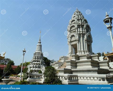 Silver Pagoda in Phnom Penh, Cambodia Stock Photo - Image of ancient ...