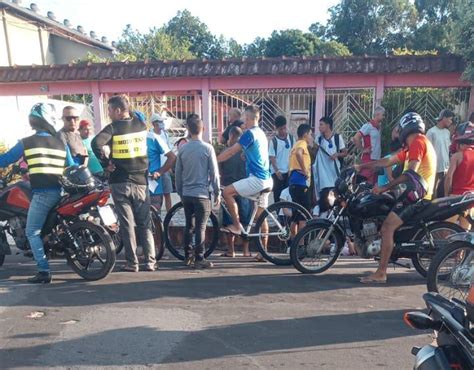 Adolescentes são atropelados por motociclista em Oriximiná uma das