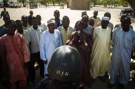 Larm E Camerounaise Face La Gu Rilla De Boko Haram