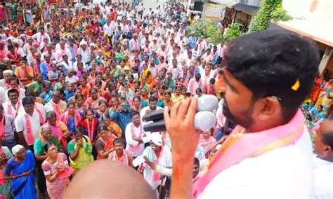 Karimnagar Entered Politics For Public Service Only Says Padi Kaushik