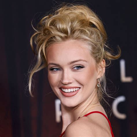 Chloe Rose Robertson Sexy Boobs Hot Celebs Home