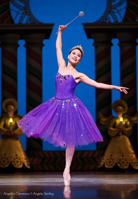 Pacific Northwest Ballet S Angelica Generosa As Sugar Plum Fairy In