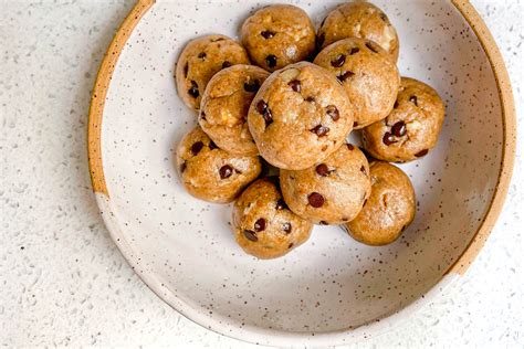 Cashew Chocolate Chip Cookie Dough Balls Recipe