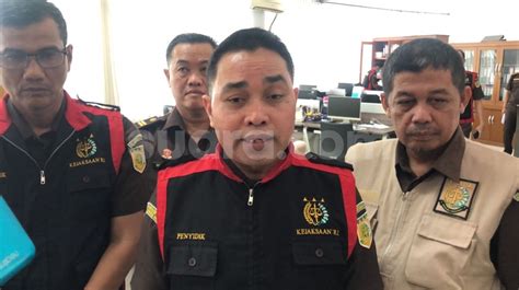 Jaksa Geledah Biro Pengadaan Barang Dan Jasa Pemprov Sumbar Buntut