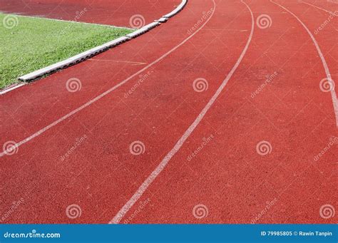 Running Track And Green Grass Direct Athletics Running Track Stock Image Image Of Outdoor