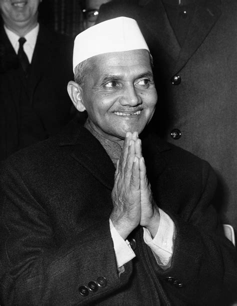 Remembering Lal Bahadur Shastri Rare Pictures Of The Former Pm News18