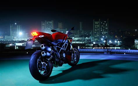 Ducati Bikes Wallpapers - Wallpaper Cave