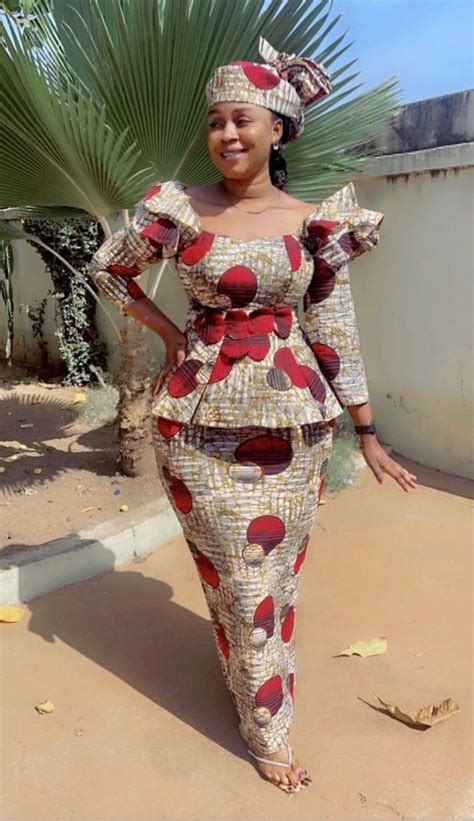 Pin By Kitendi By Tity Konde On Tenue Africaine African Design