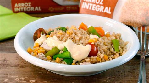 Ensalada De Arroz Integral Con Pollo Lista En 10 Minutos Cocinatis