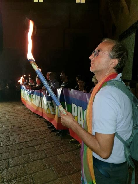 Veglia E Fiaccolata Per La Pace