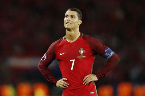 Santos Cristiano Ronaldo Akan Cetak Gol Ke Gawang Hungaria Okezone Bola