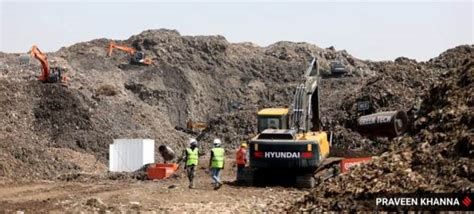 Cm Arvind Kejriwal Visits Okhla Landfill Says Delhi Likely To Be