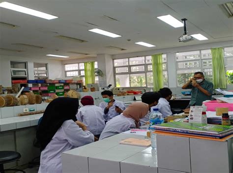 Laboratorium Biologi Dan Pengawetan Kayu