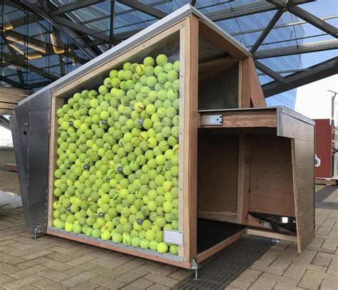 Tennis Ball ‘Trombe Wall’ Dog House | Green Passive Solar Magazine