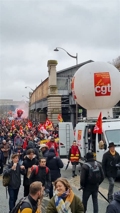 CGT État Manifestations Fonction publique du 5 décembre plus de 200