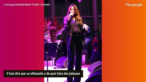 Carla Bruni Silhouette Parfaite Ans L Artiste Renversante En