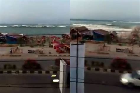 WATCH: Man Warns People About Approaching Tsunami Waves in Indonesia, Witnesses Disaster