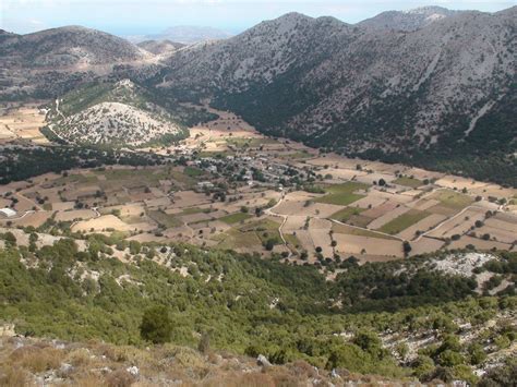 ⭐ Travel Guide For Island Crete ⛵ Greece Askyfou Plateau