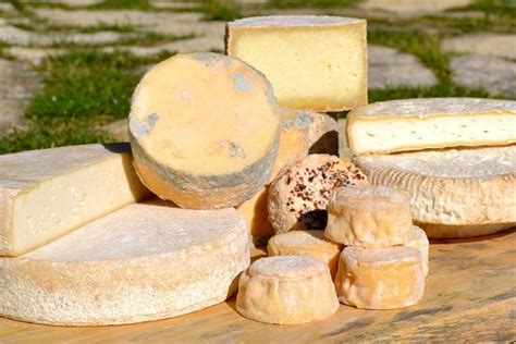 I Benefici Del Formaggio Stagionato Romagna A Tavola